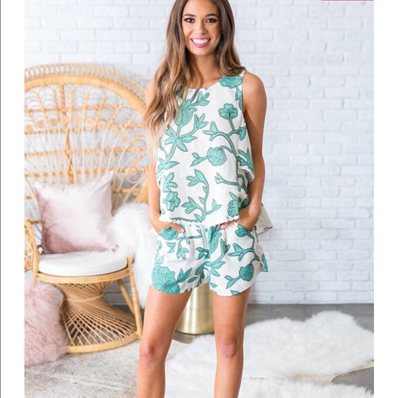 Impressions Other - Impressions top and shorts set!